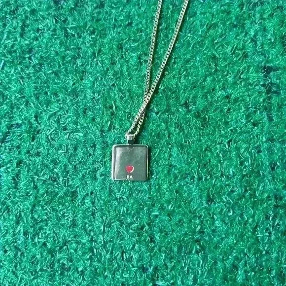 Roxanne Assoulin - Picture 4 of 5